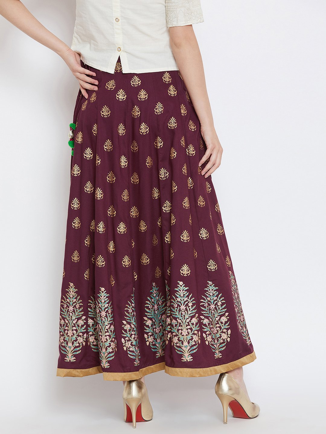 Flower buti block printed skirt.