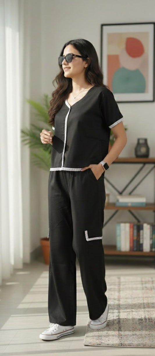 Sweetheart Neck Top With Cargo Pant