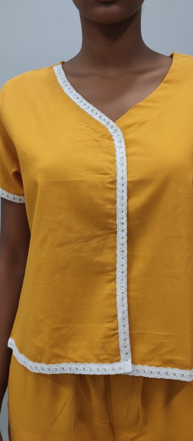 Sweetheart Neck Top With Cargo Pant