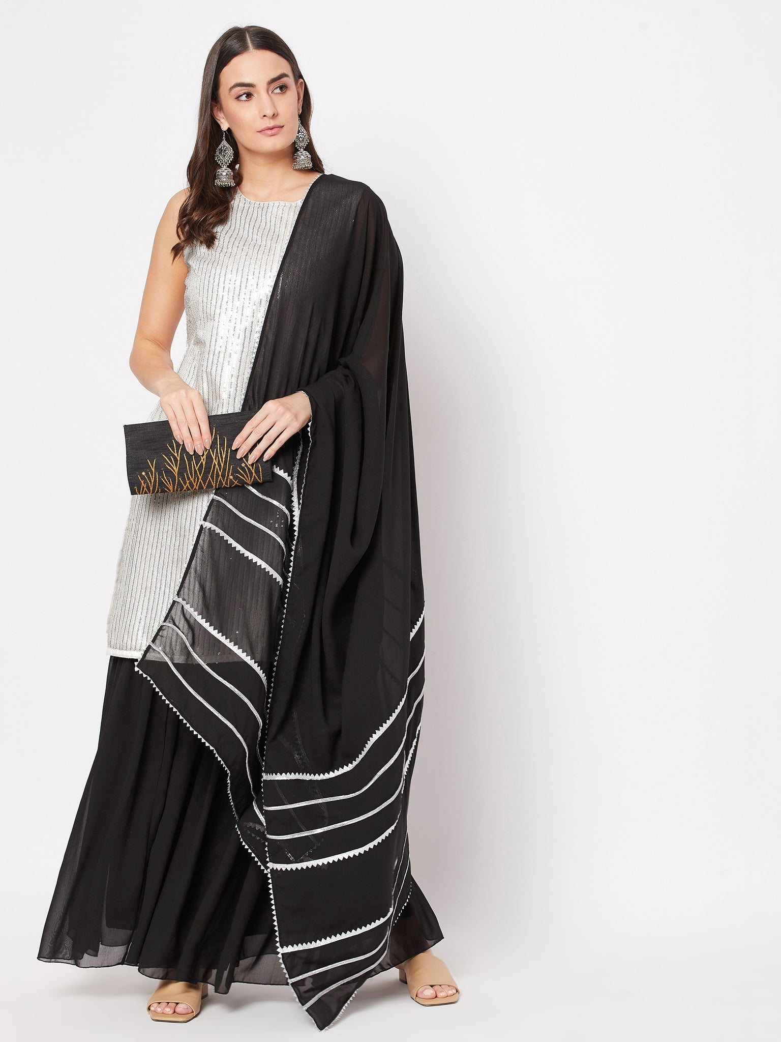 Black & Silver-Toned Dupatta with Gotta Patti
