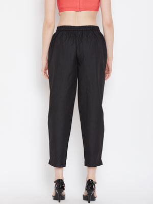 Relaxed Fit Trouser.