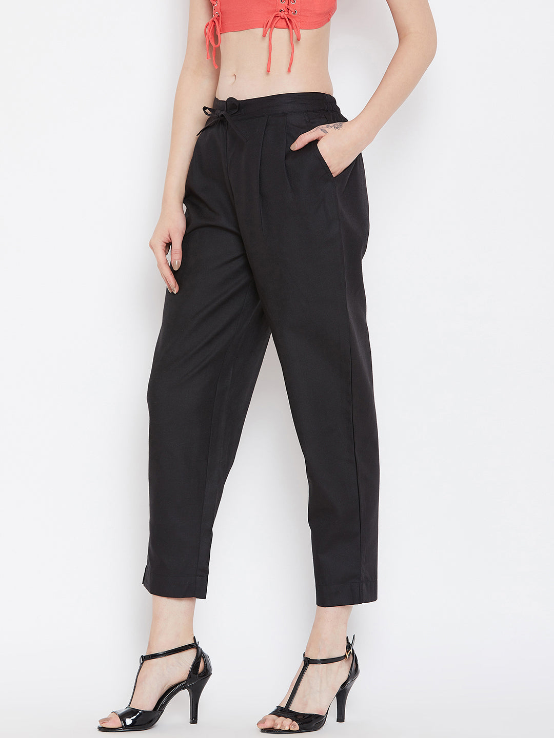 Relaxed Fit Trouser.