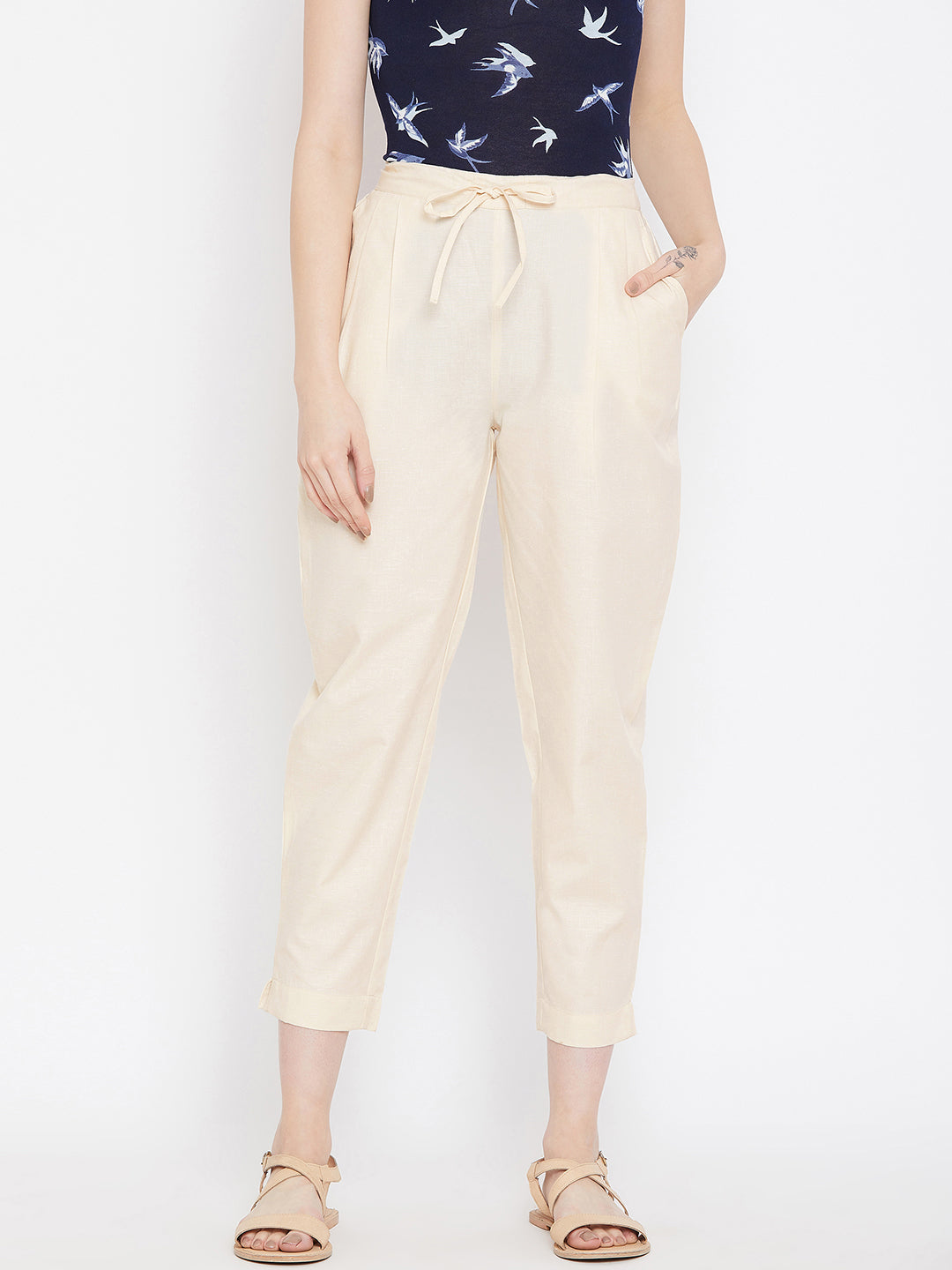 Relaxed Fit Trouser.