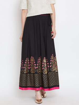Flower block printed skirt.