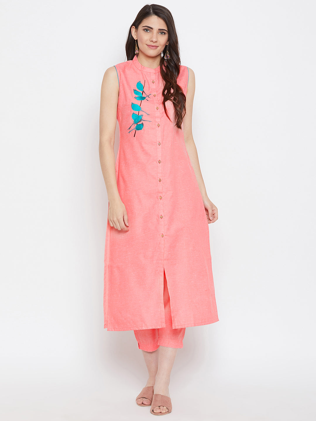 Women Embroidered Kurta Pant Set (SKU-BLMD19562).