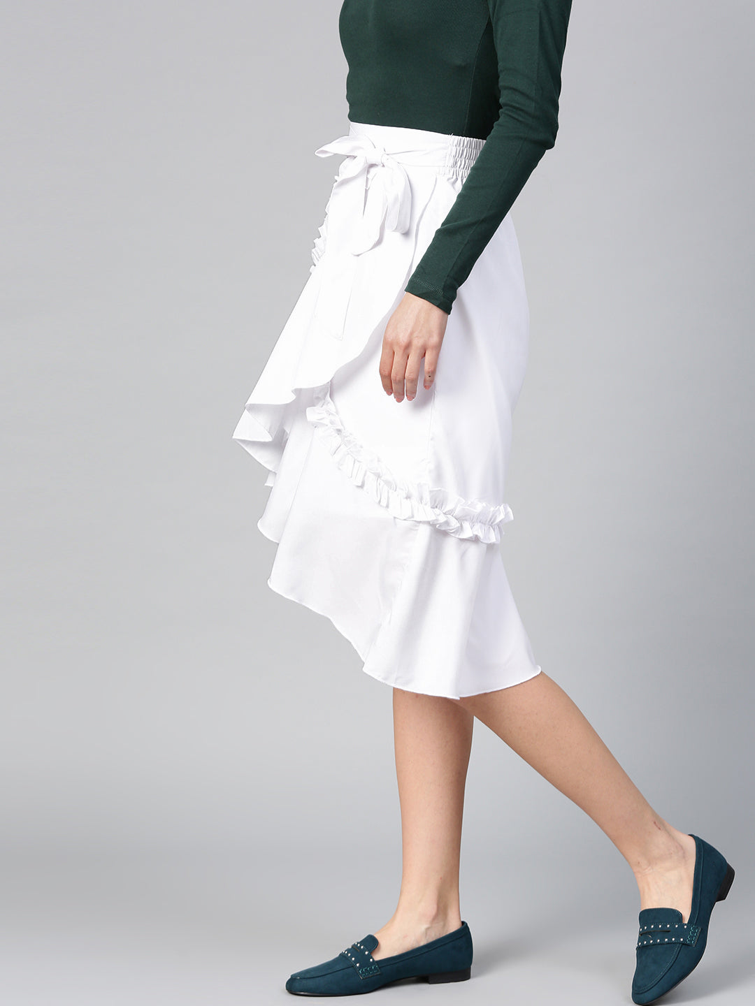 White Short Overlap Tulip Skirt